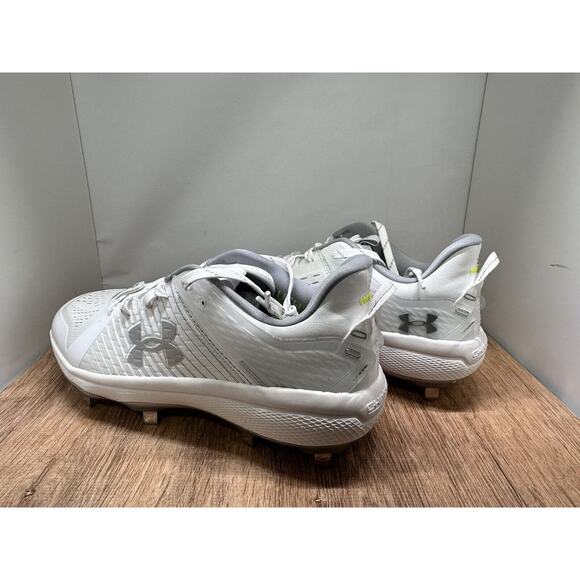 NWT Men\'s Under Armour Yard Low MT Baseball Cleats 3025592-100 White Size 7.5 main image 4